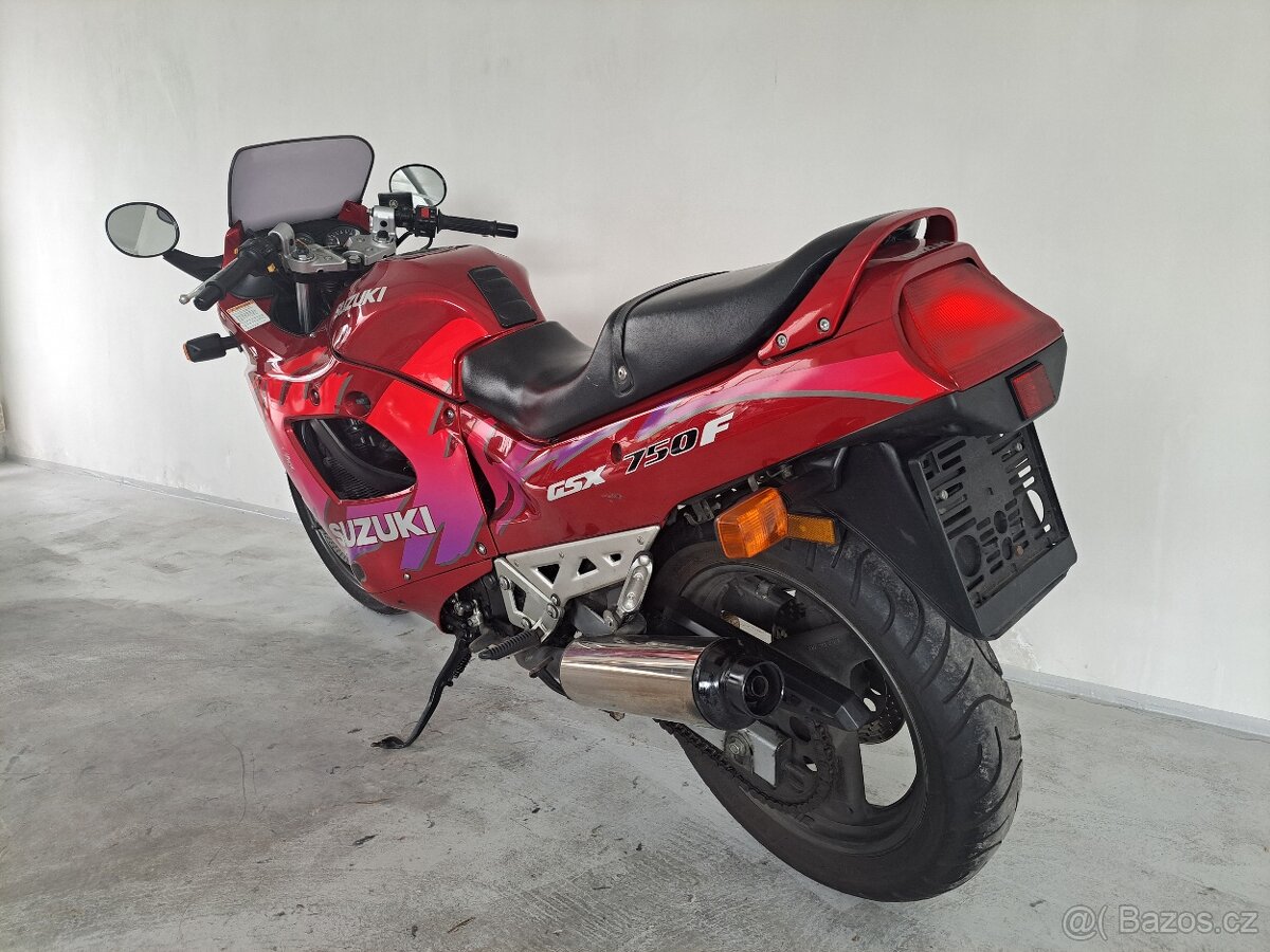 Suzuki GSX 750F - 6