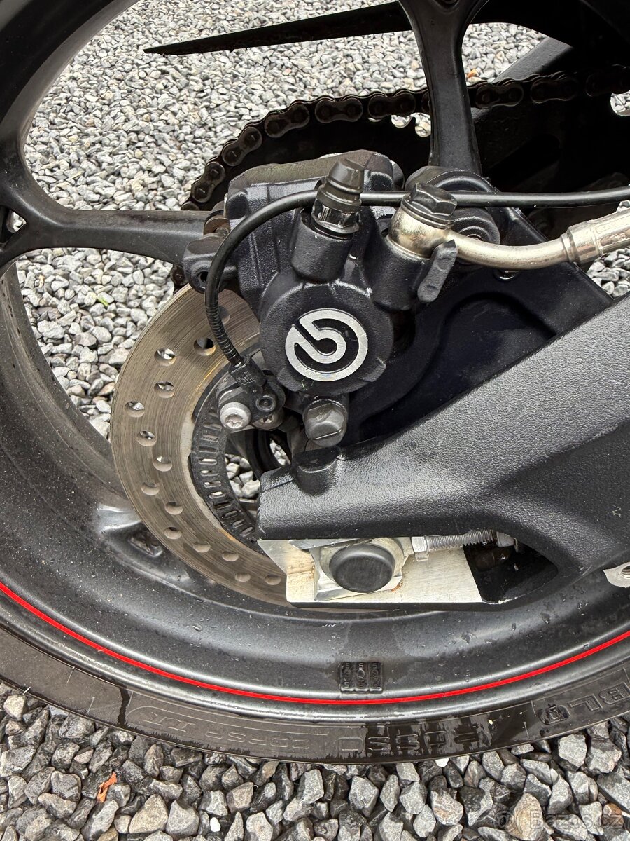 Triumph Street Triple RS 765 - 6