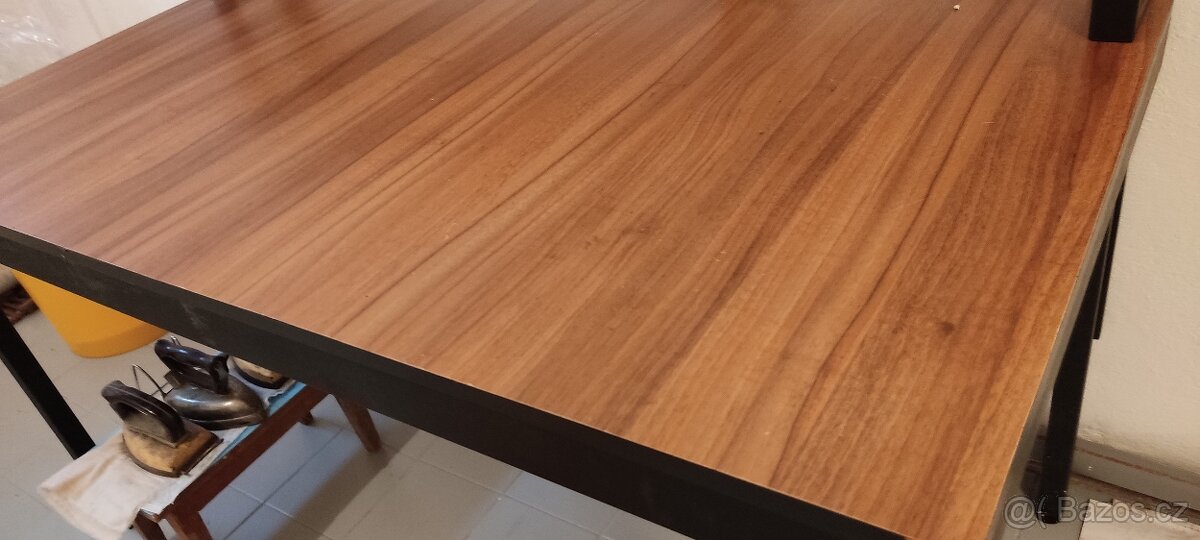 jídelní stůl se židlemi - 6