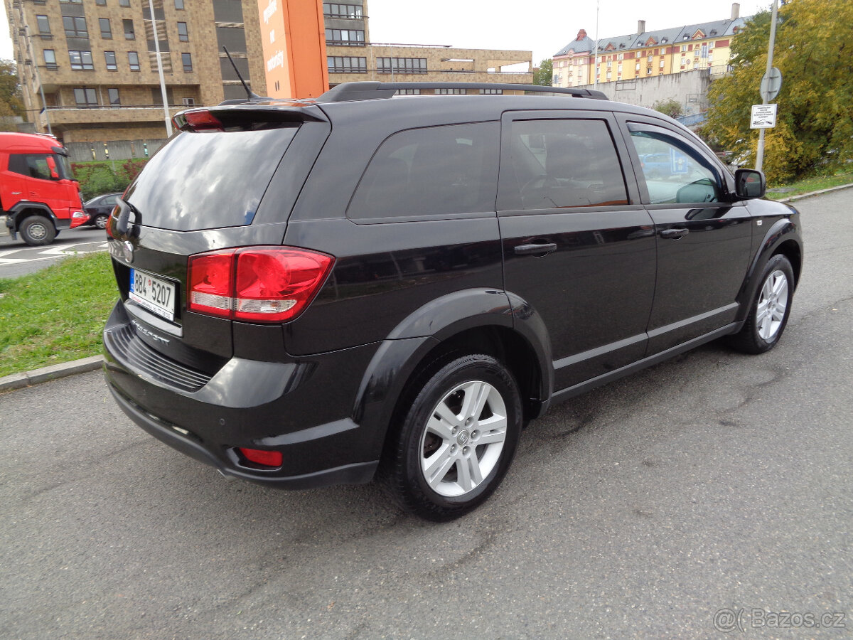 FIAT FREEMONT 2.0 JTD 7 MÍST,4 X 4 AUTOMAT,KOUPENO ČR - 6