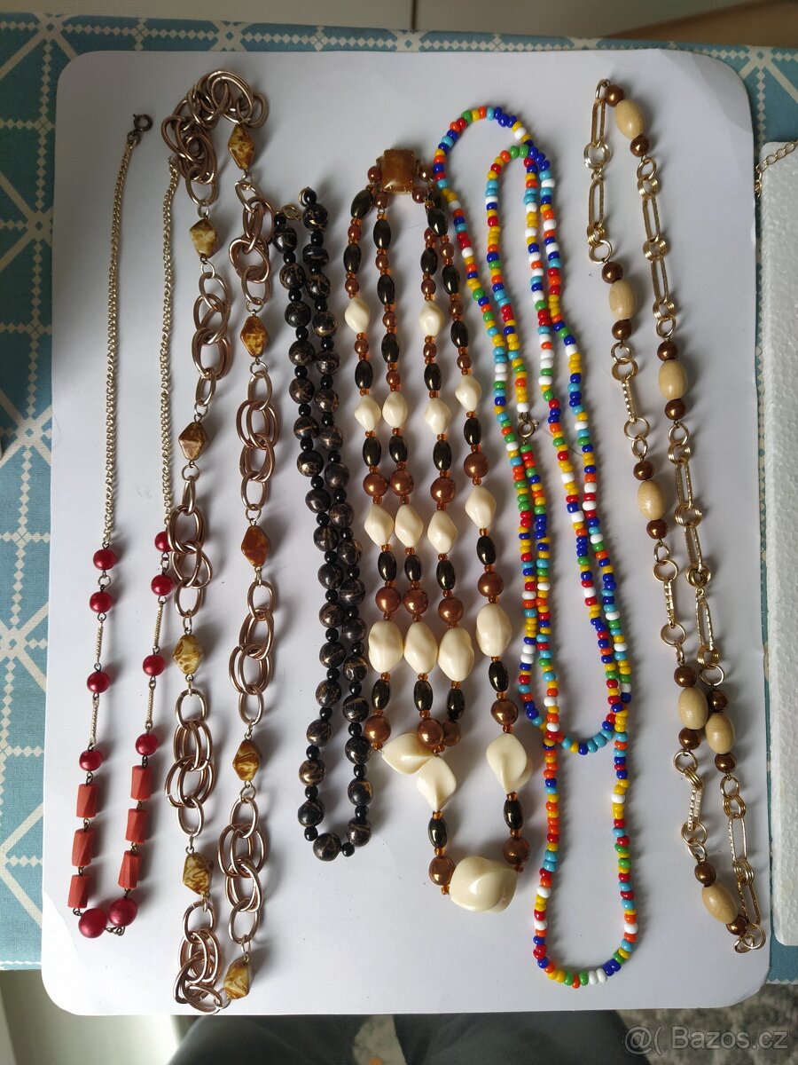 RETRO BIŽUTERIE - 6