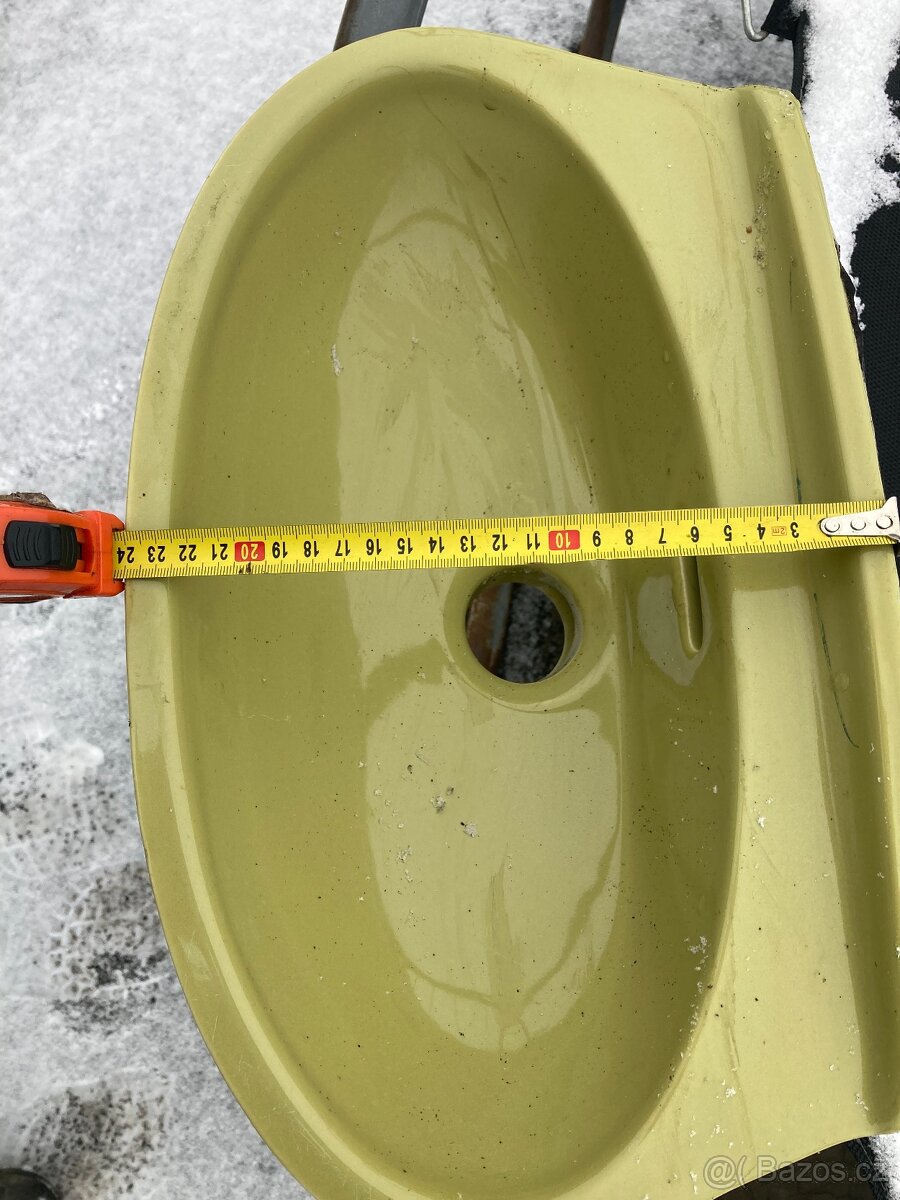 umyvadlo a splachovač - 6