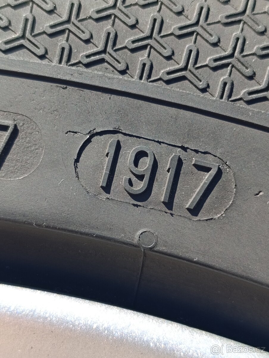 Letní pneu Barum 215/55 R17 - 6