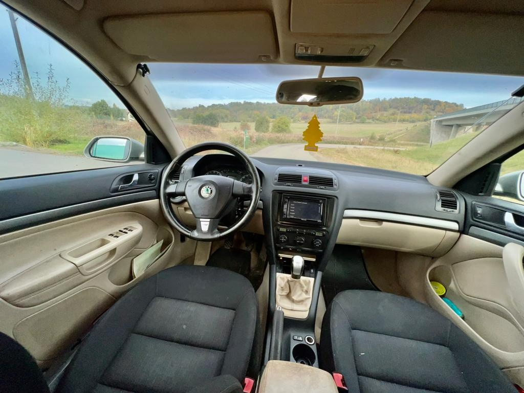 Škoda Octavia 2 kombi 1.9TDI 77KW BLS KDX LF8H r.v. 2008 - 6