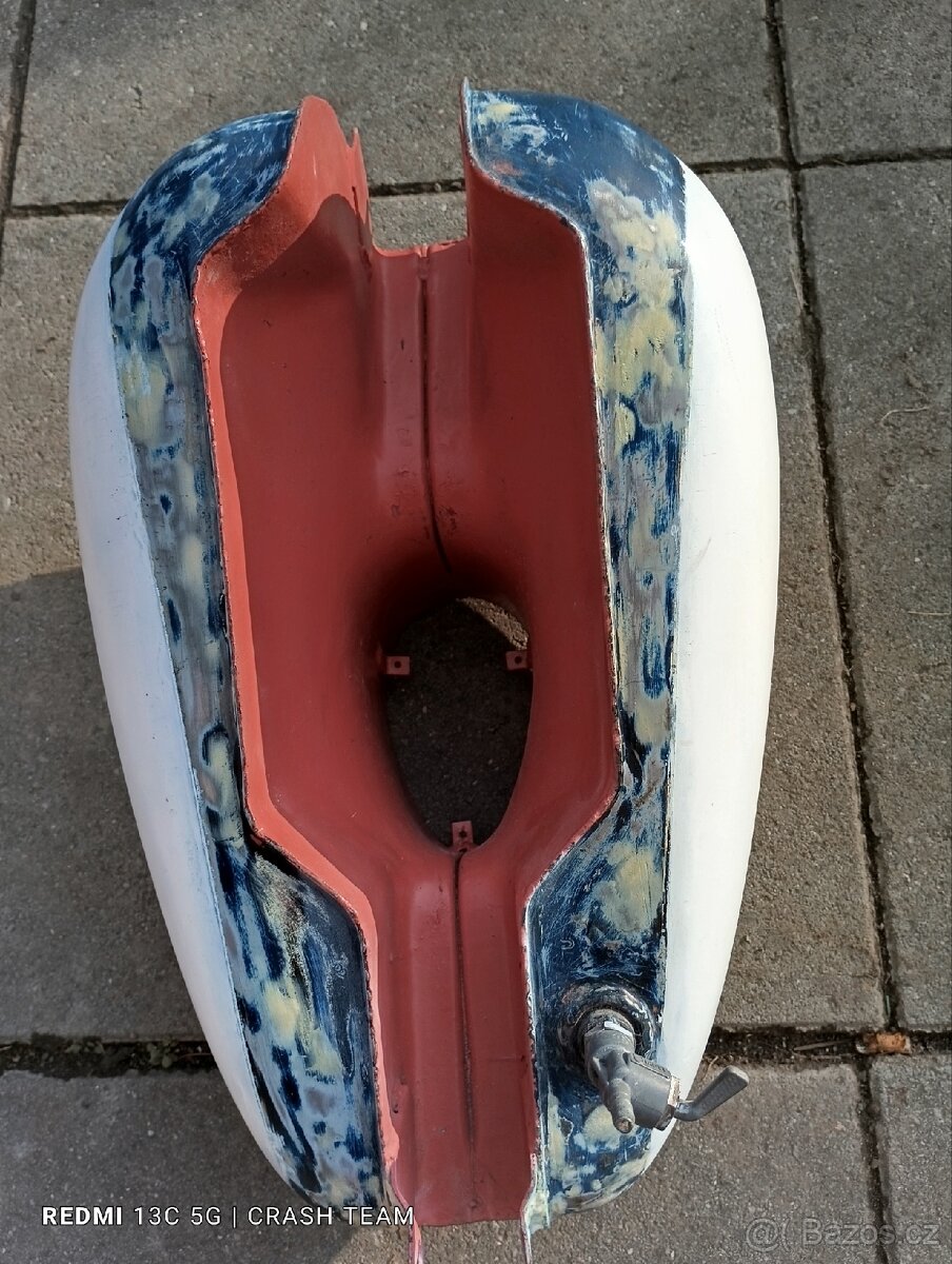 Nádrž Jawa , Čz - 6