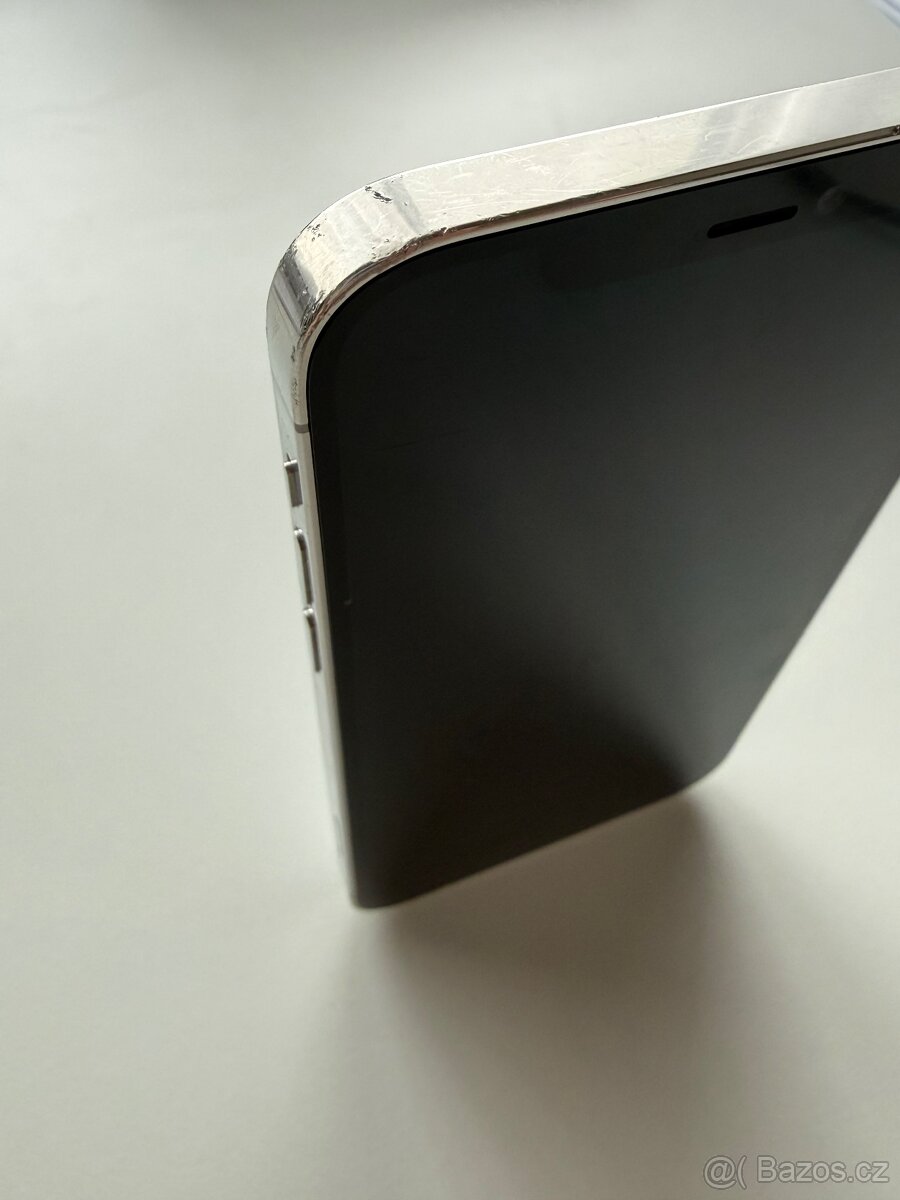 IPhone 12 Pro 256gb bílý - 6