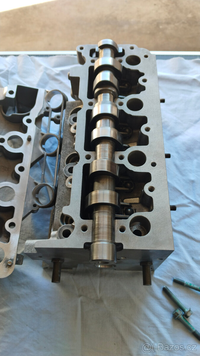 Hlava motoru-HTP - 6