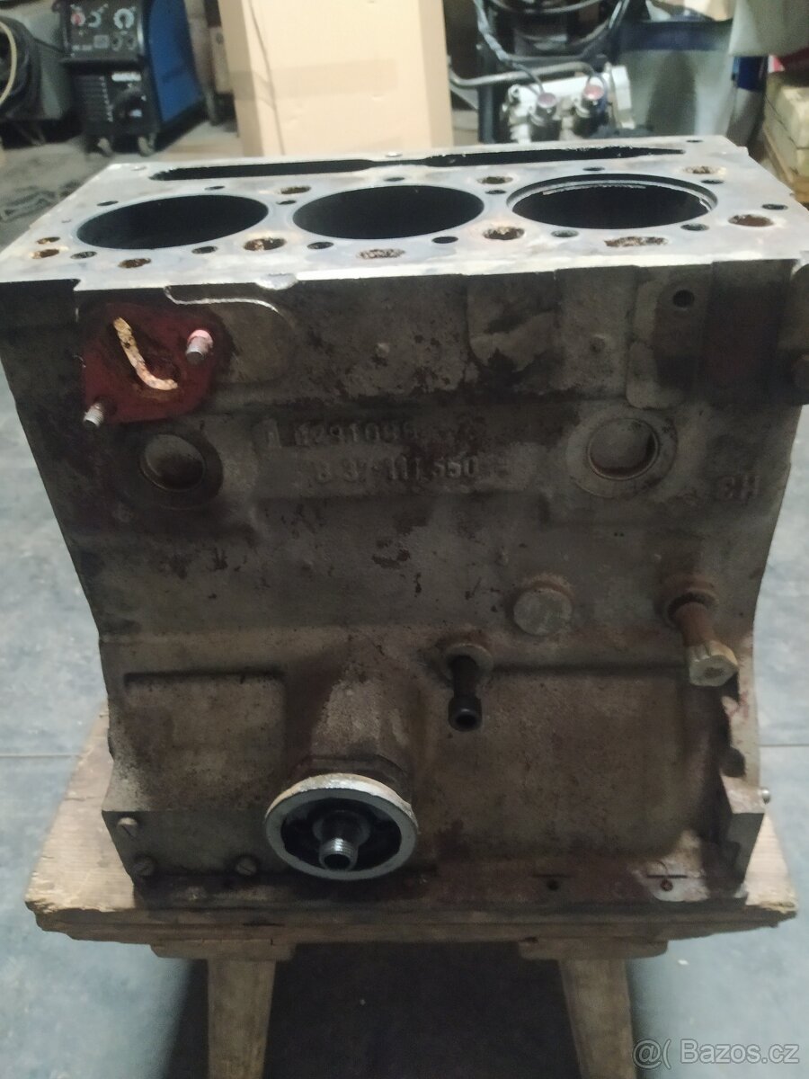 Díly motoru Perkins D 2500 - 6