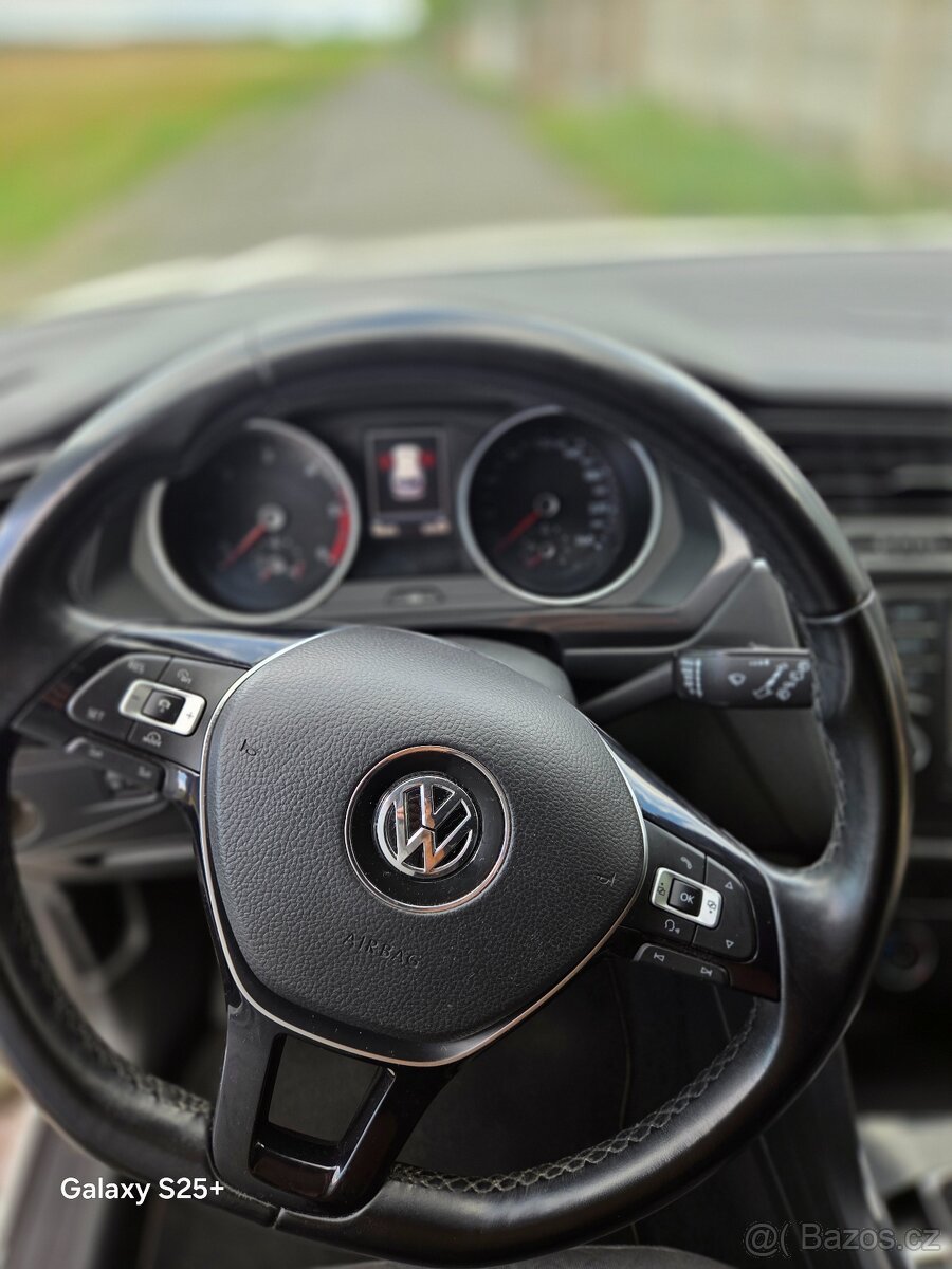 Volkswagen Tiguan - 6