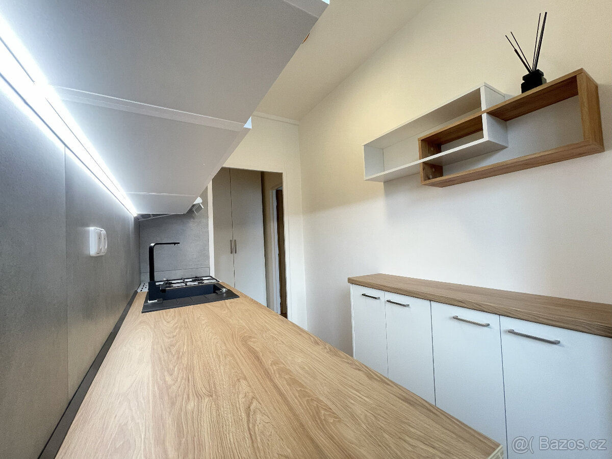 PRONÁJEM BYTU 3+1 V KLATOVECH - 6