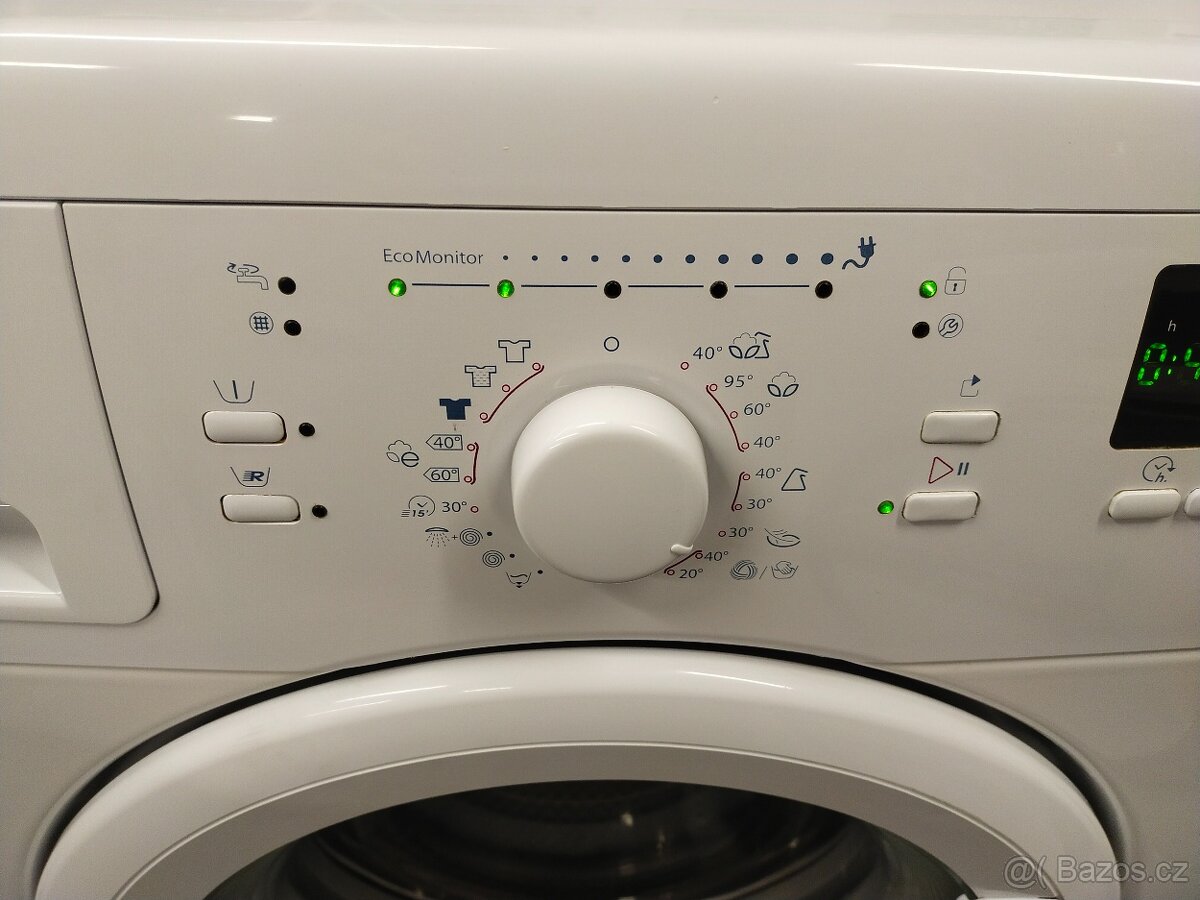 Prodám plně funkční dig. pračku zn. WHIRLPOOL 6 kg-DOVEZU-- - 6