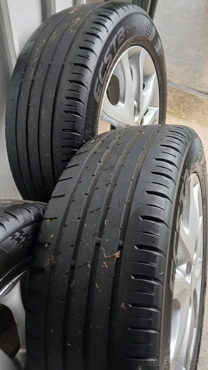 Letní kola disky hyundai i30 i40 6.0JxR16 ET50 5X114,3 - 6