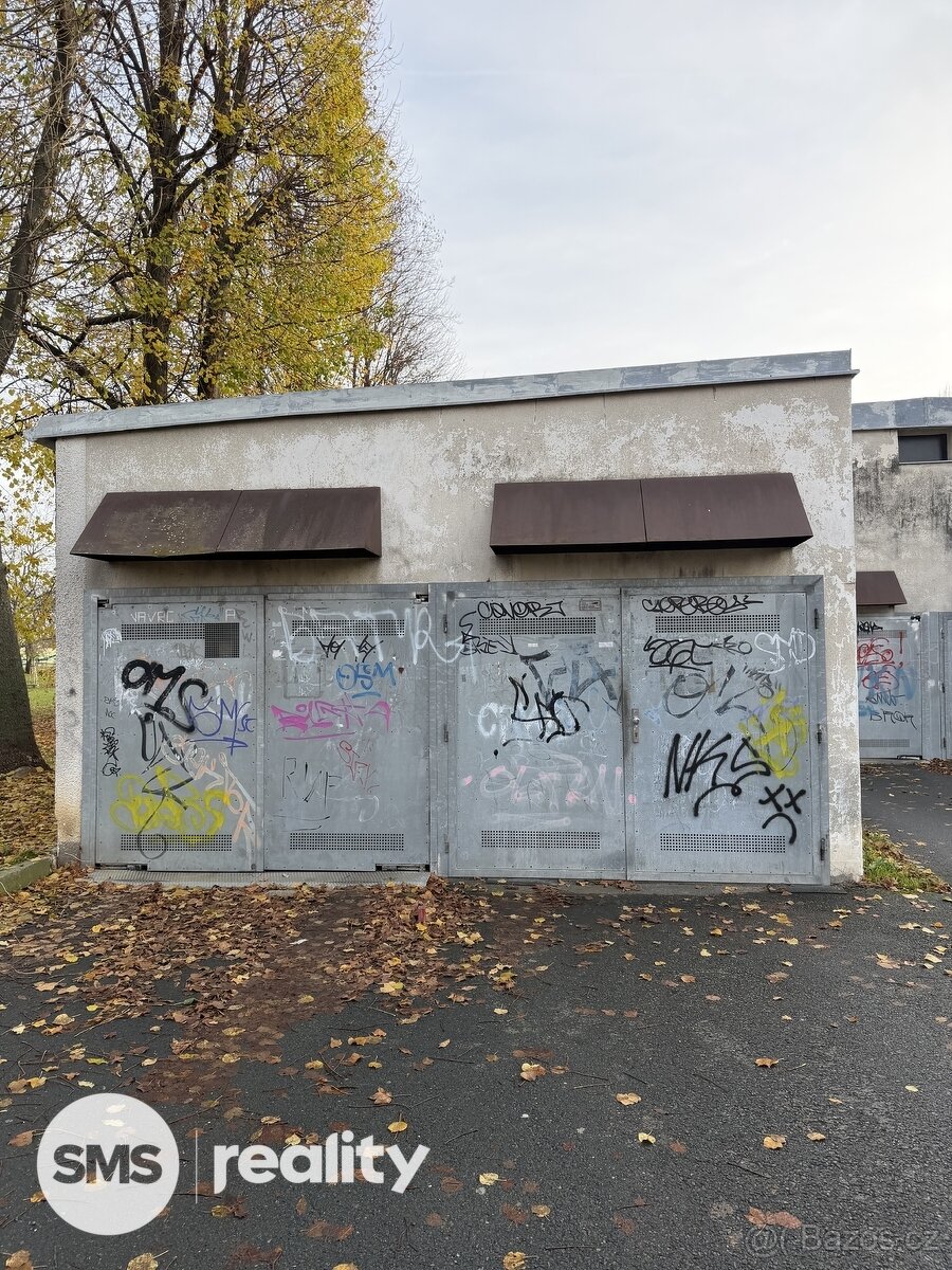 Prodej zabezpečené garáže v Brně – Komárově (1. patro parkov - 6