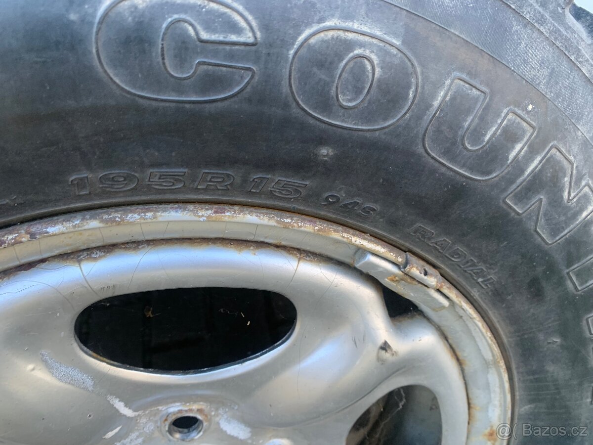 Zimní kola pneu 15" + orig. krytky - 195/80 R1 - 6