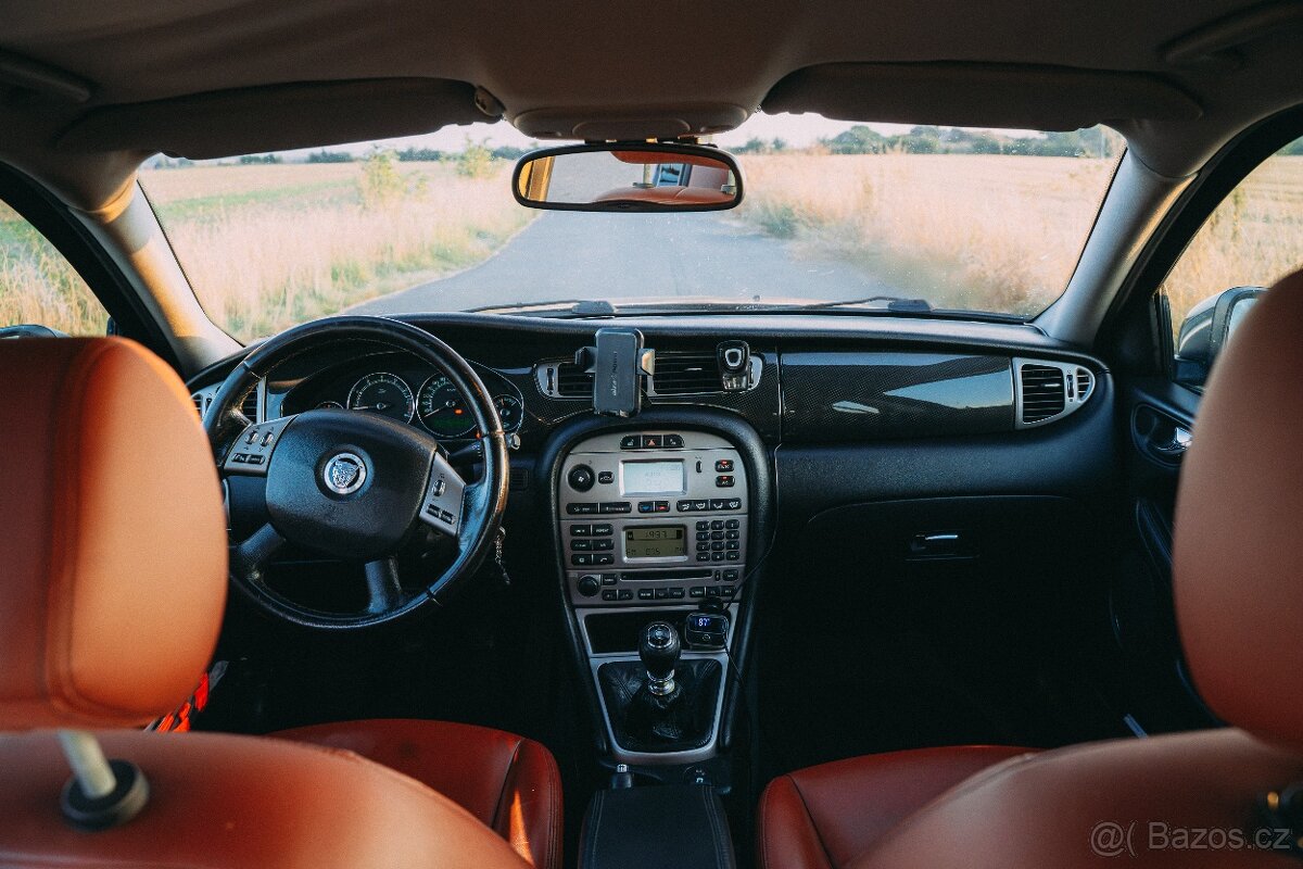 Jaguar X-Type 2.5l V6 4x4 - 6