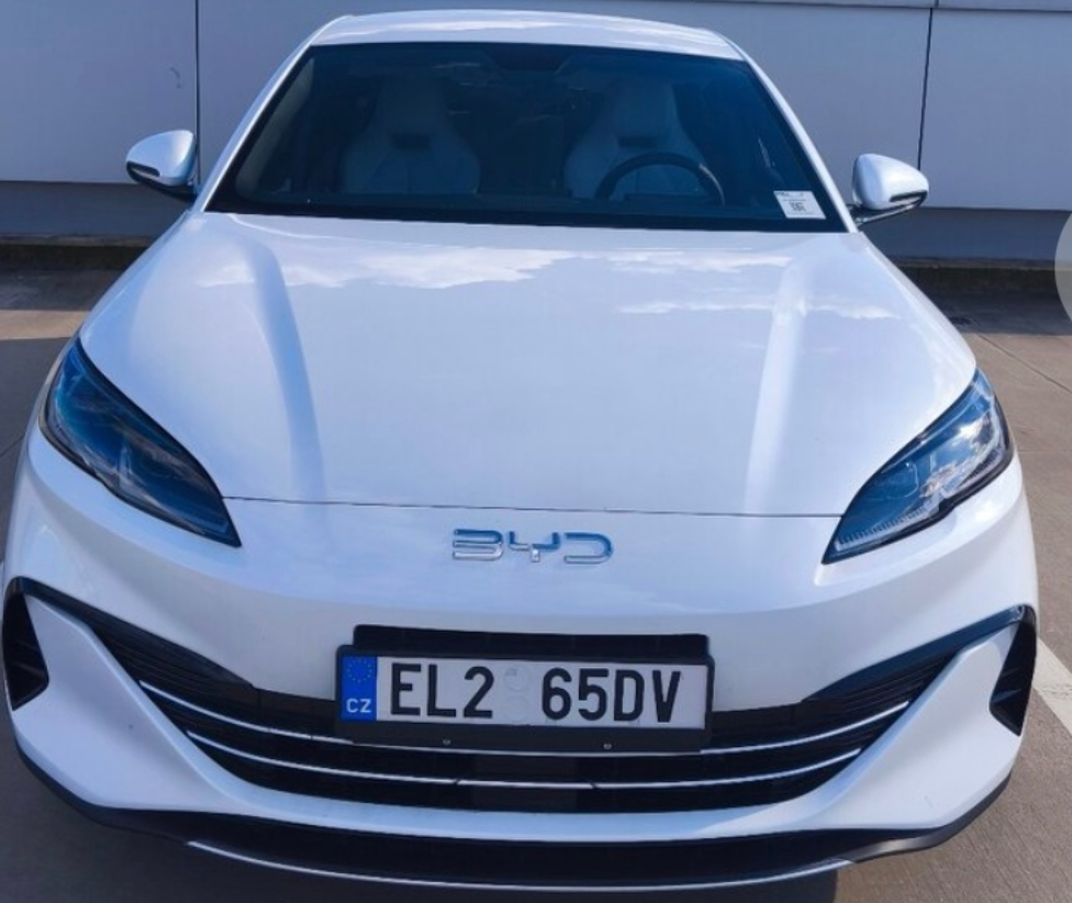 EL plugin hybrid BYD Seal 06 DM-i sedan - 264 koní - nový - 6