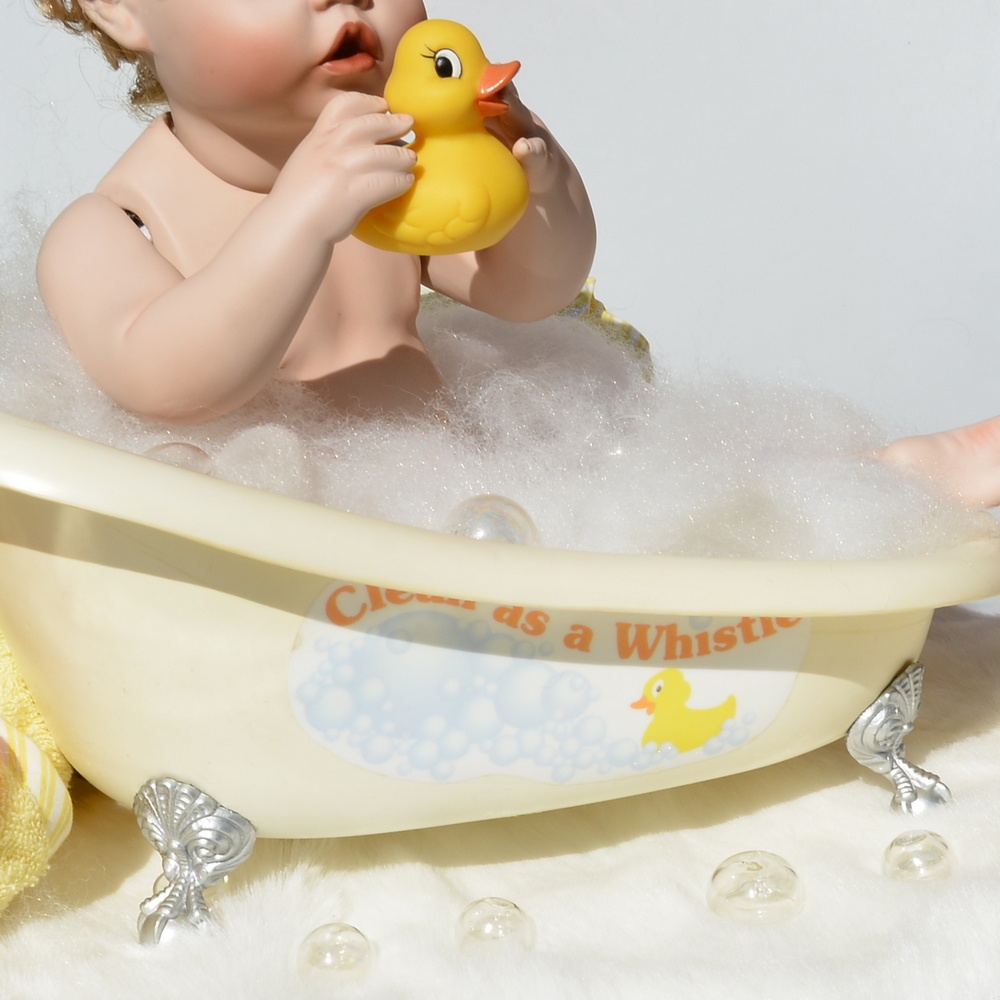 Porcelánová panenka +vanička +kachna +bublinky +kožíšek - 6