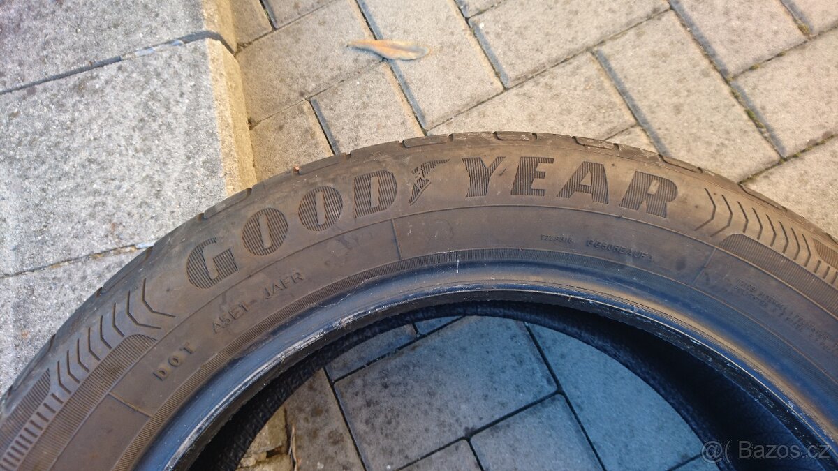 205 55 17 Goodyer efficient grip performance 2 kusy - 6
