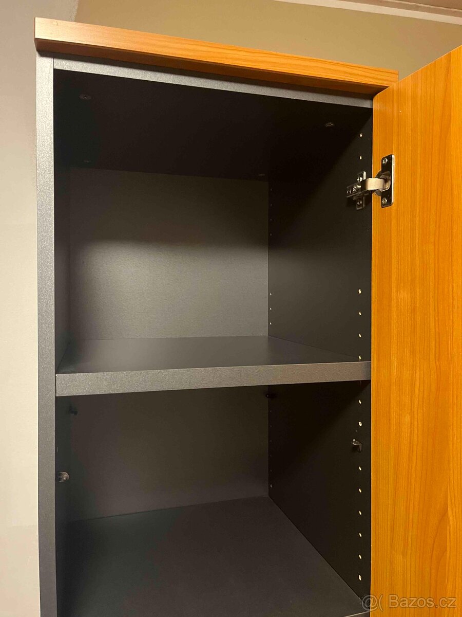 kancelářský nábytek - 6