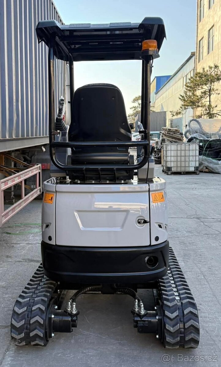 Minibagr CT14-D s motorem Kubota D902 - 6