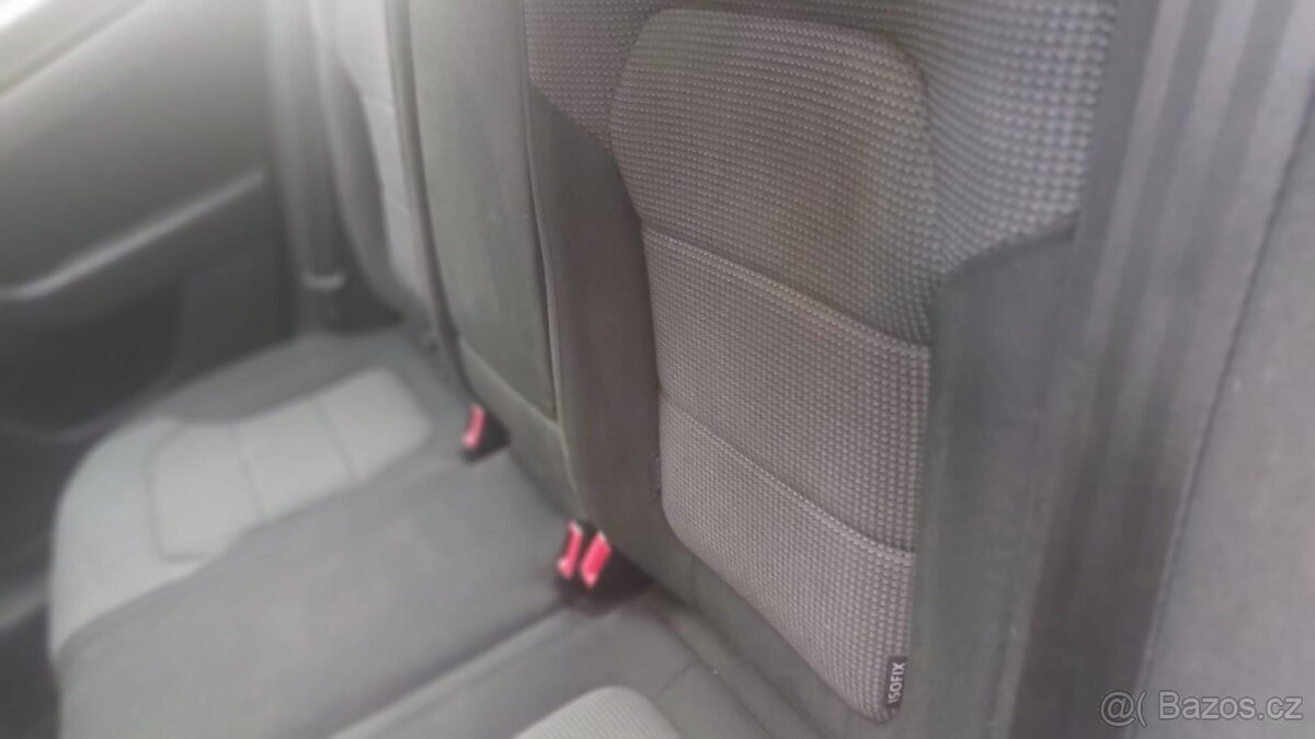 VW Passat Variant 2.0 TDI 103 kW, manuál, 2011 - 6