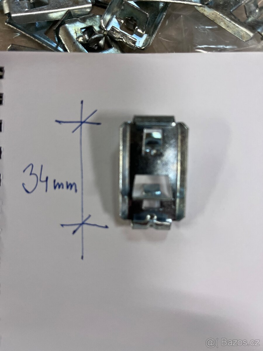 Fiat 850, 125 úchyty prahových lišt - 6