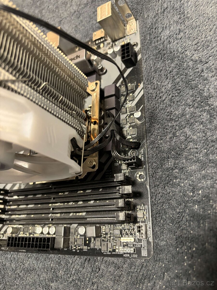 Prodám procesor základní desku a chladič - 6