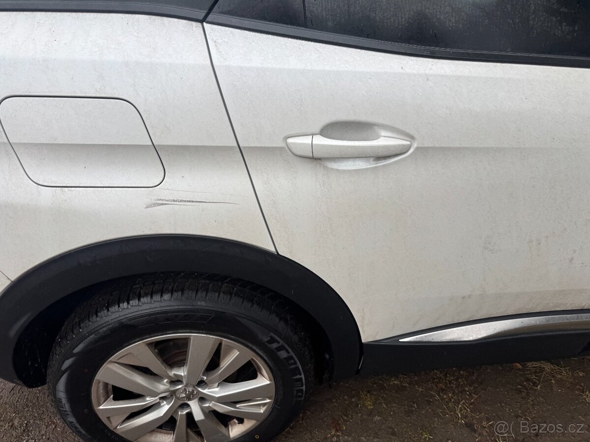 Peugeot 3008 1,2 ALLURE - 6