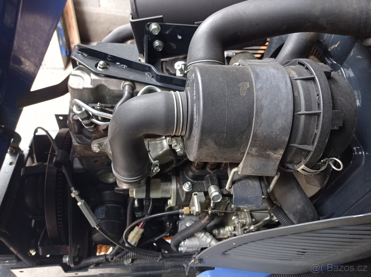 Zahradní traktor ISEKI SXG 323 - 6