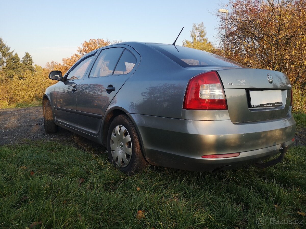 ŠKODA OCTAVIA NOVÉ V ČR DIESEL 198TIS.KM 2012 - 6
