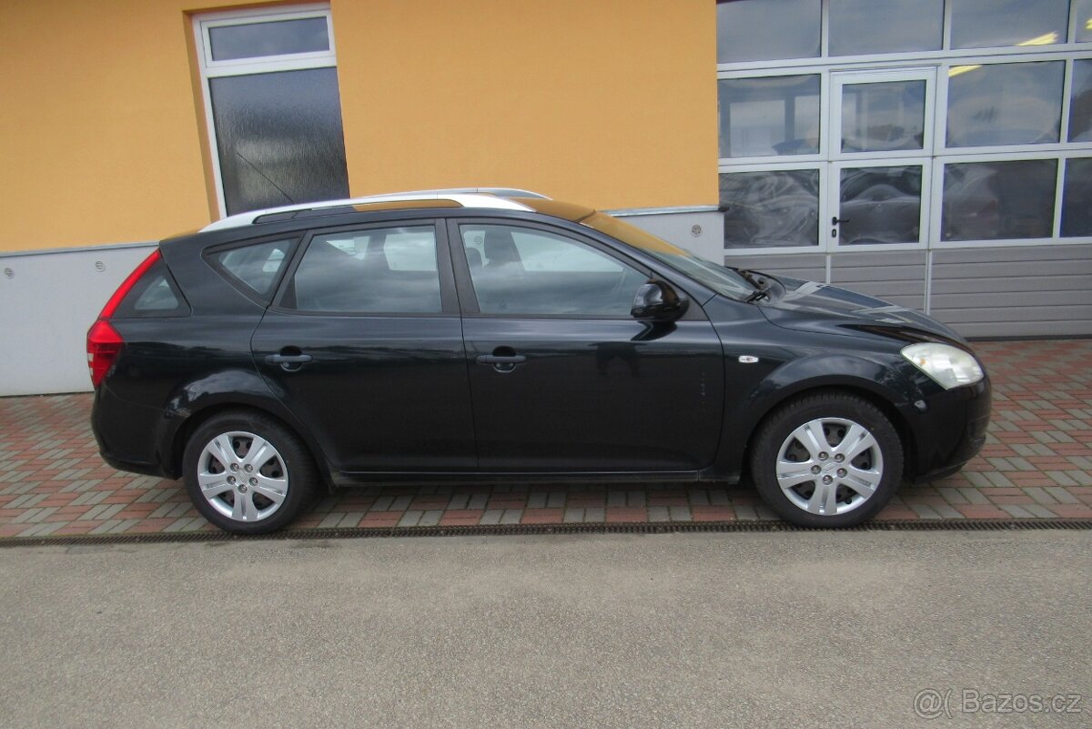 Kia Cee´d 1.6 CRDi - 6