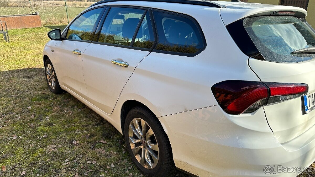Fiat Tipo Lounge 1.6 kombi - 6