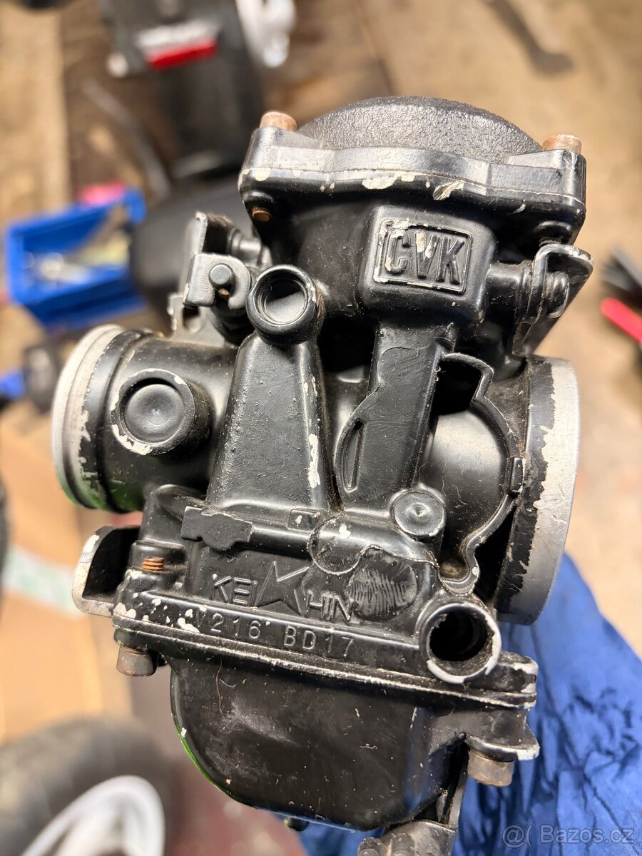 Kawasaki Gpz 900 - 6