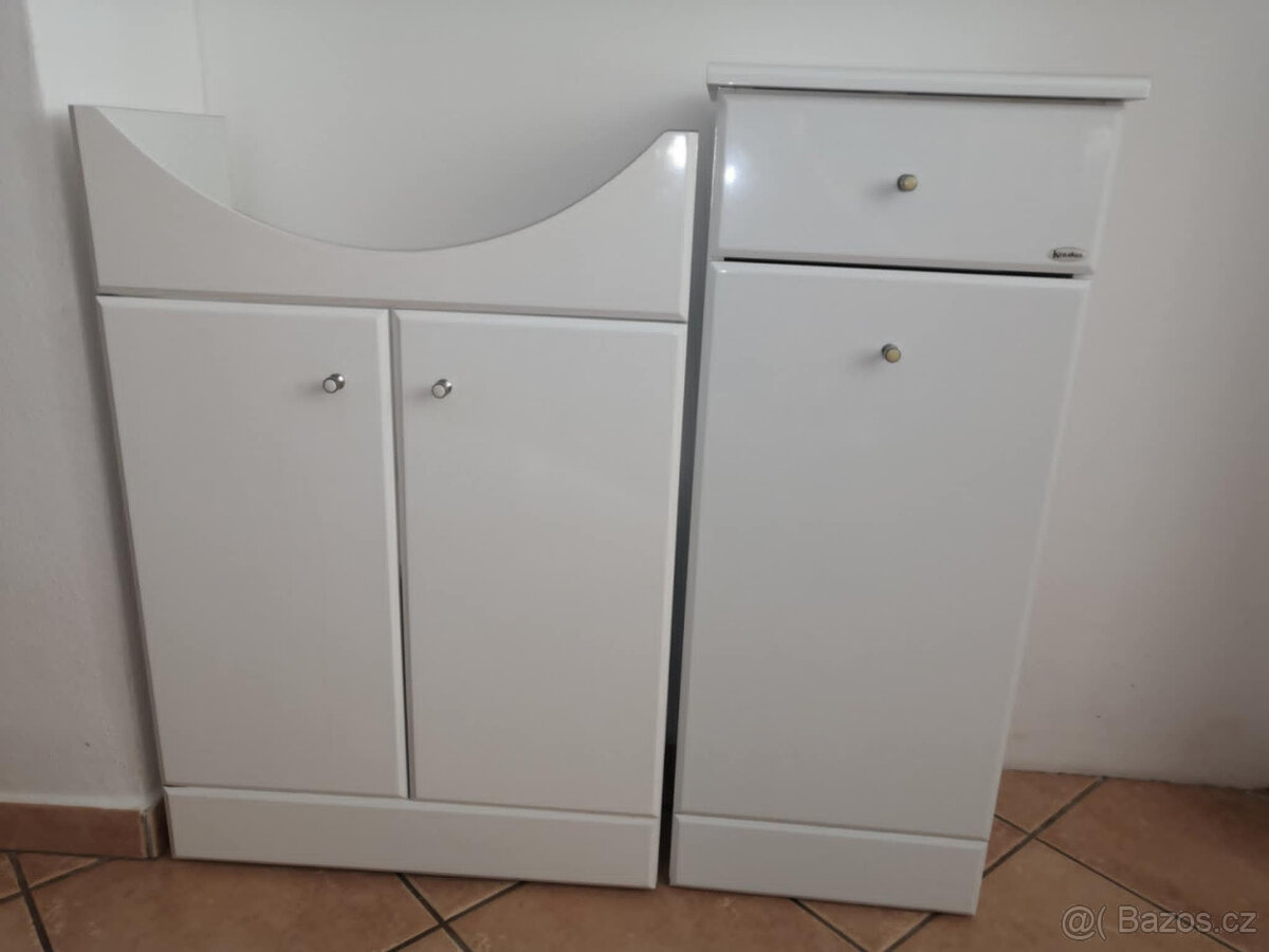 Koupelnový nábytek s umyvadlem - 6