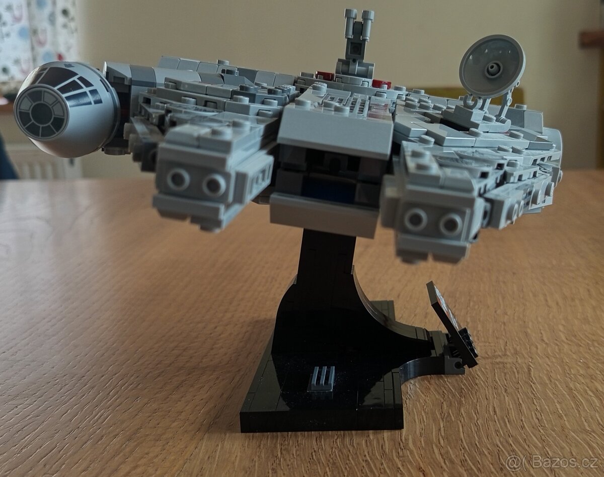 Lego milénium Falcon 75375 - 6