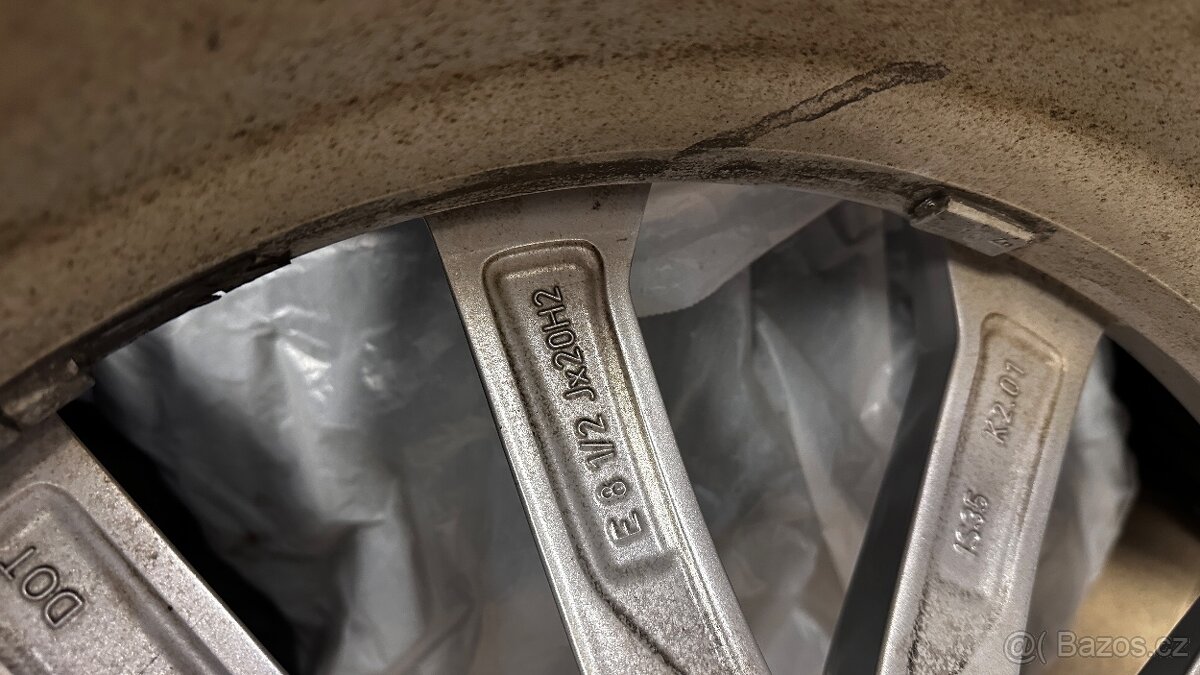 BMW X7-ZIMNÍ SADA ALU KOL 20'+CONTI 255/55/R20 6mm - 6