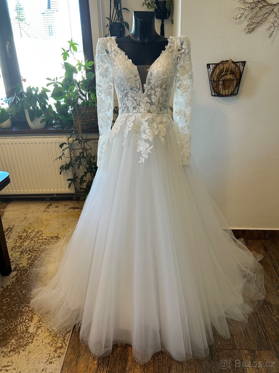 Nové svatební šaty, víc druhů - 6