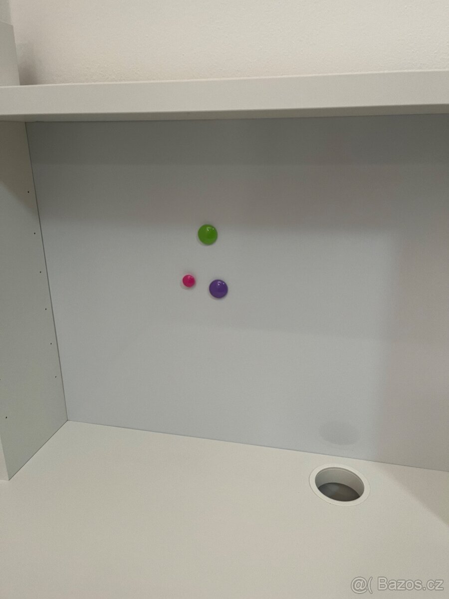 Psací stůl bílý IKEA Micke - 6