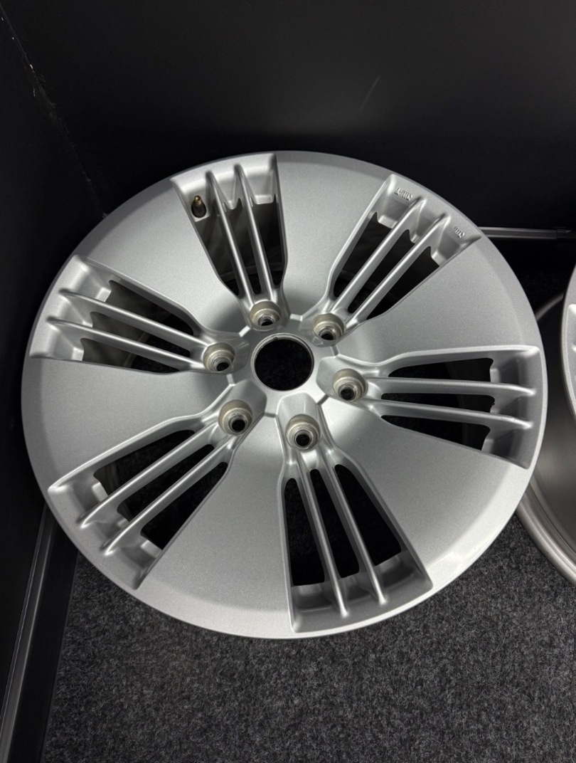 Alu ISUZU 6x139.7 18” - 6