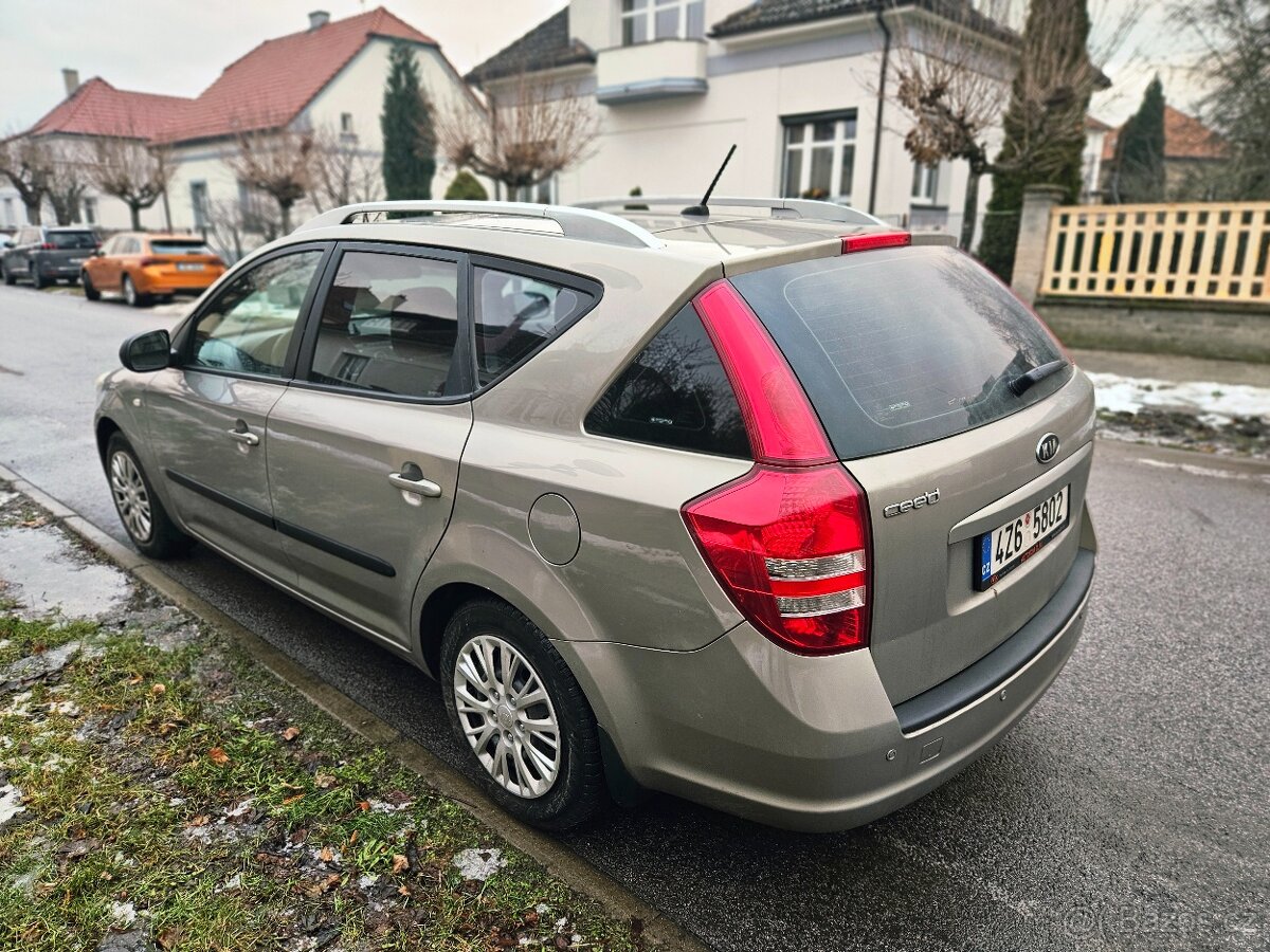Kia Ceed 1.4 benzín 77kw 90 tis km - 6