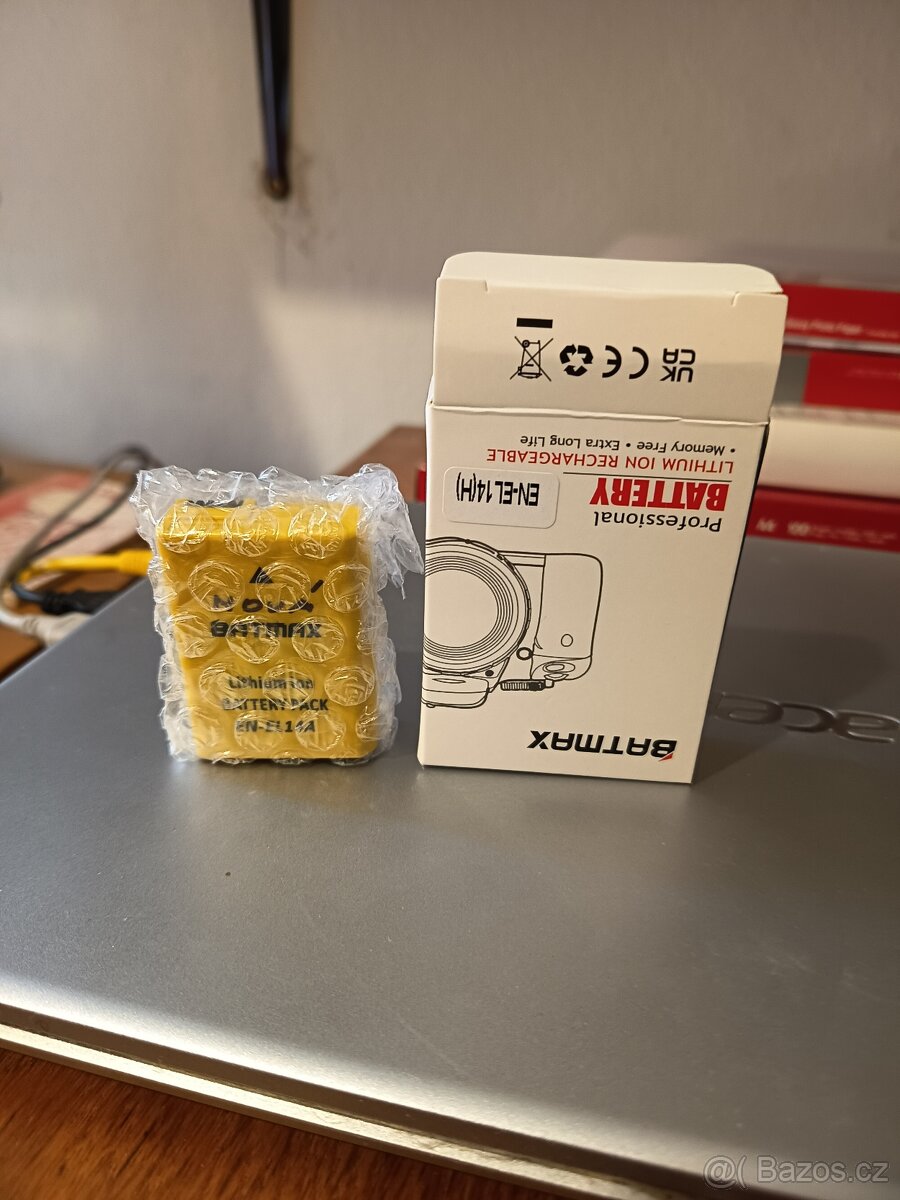 Prodam Nikon D 5600 + objektiv 16-85mm+Blesk+baterie - 6