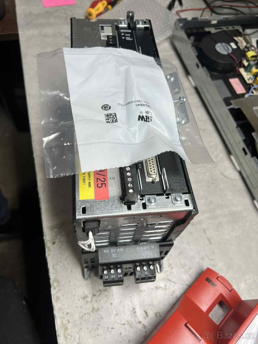 Frekvenční měnič SEW-EURODRIVE MDX61B0030-5A3-4-0T/DFE32B/ D - 6