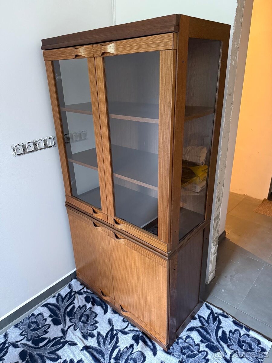 Prodám 4 sektorové skříňky - 6