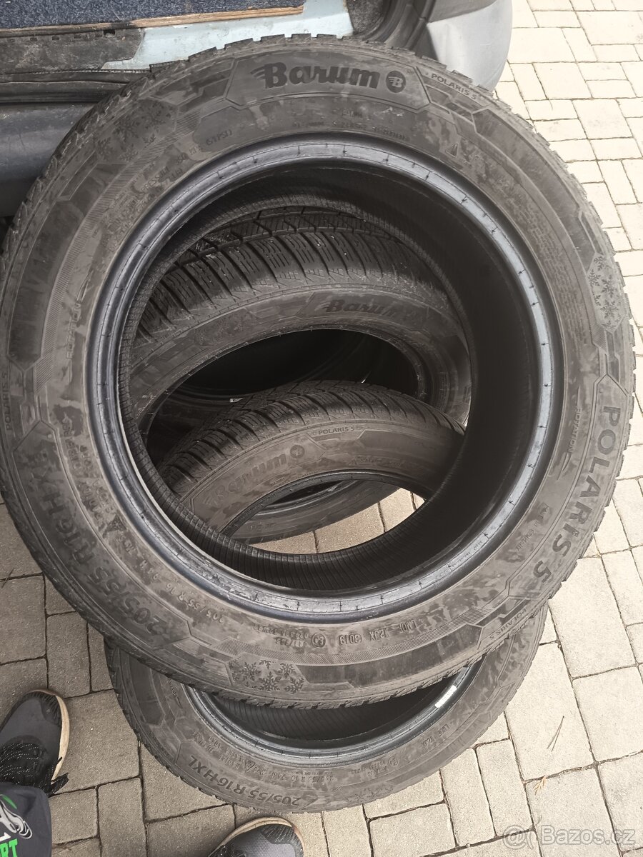 Prodám zimní pneu 16"205/55 Polaris 5 Barum - 6