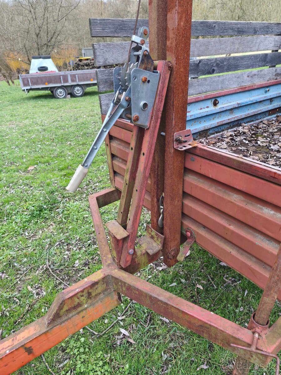 Malotraktor s vlečkou - 6