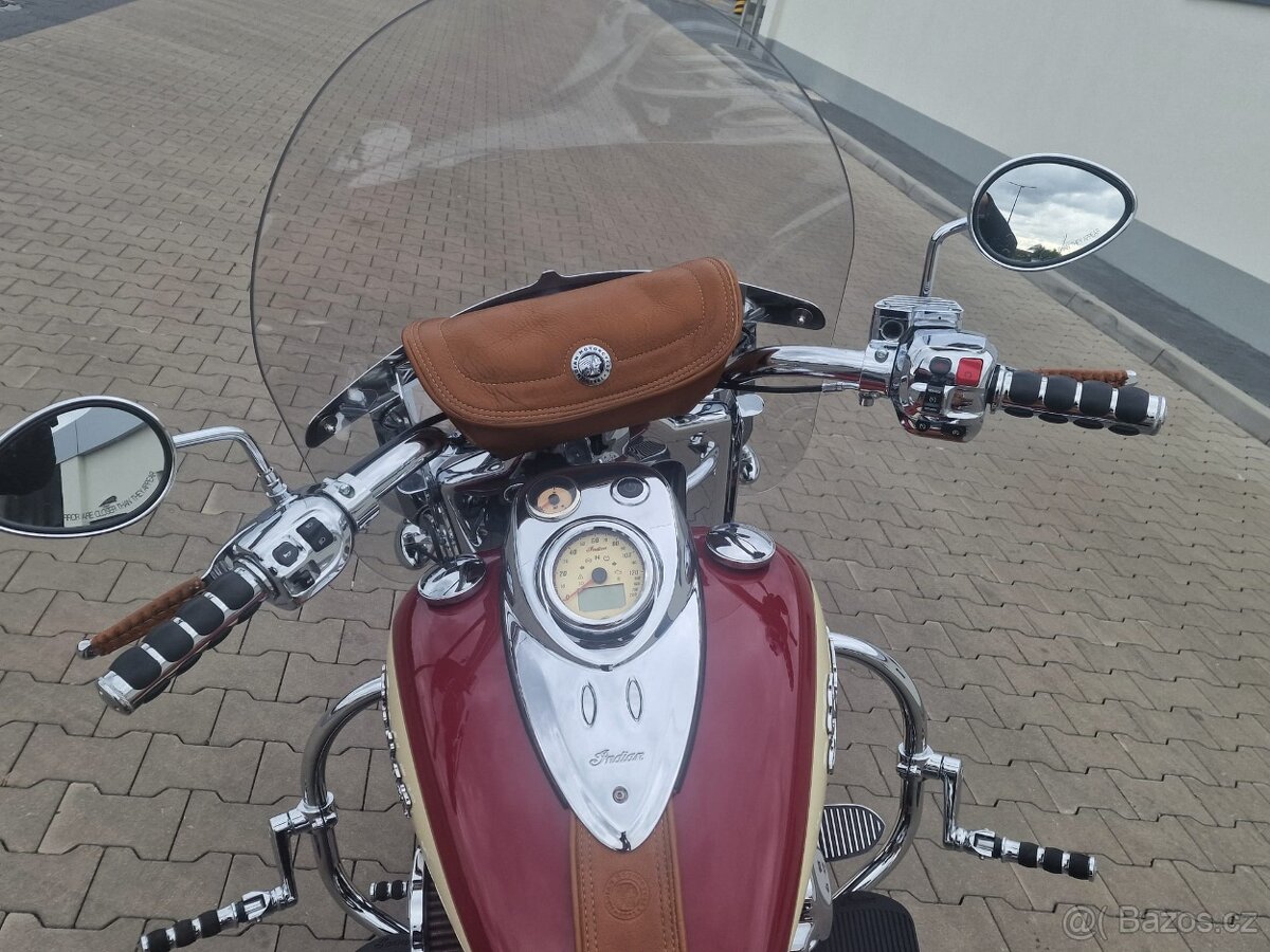 Indian Chief Vintage 2017 Indian Motorcycle Red Ivory Cream - 6