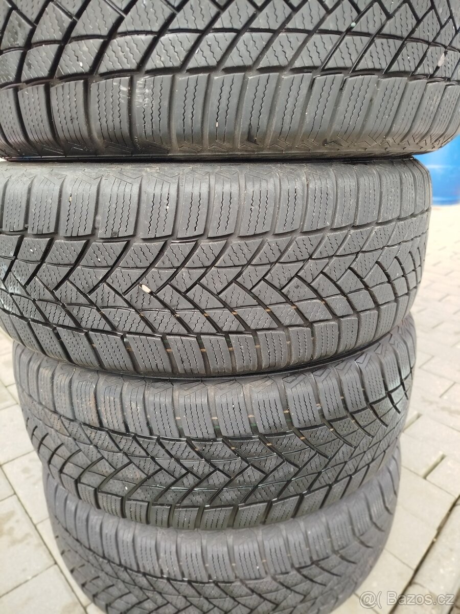 Zimní pneu 195/55/15 - 6