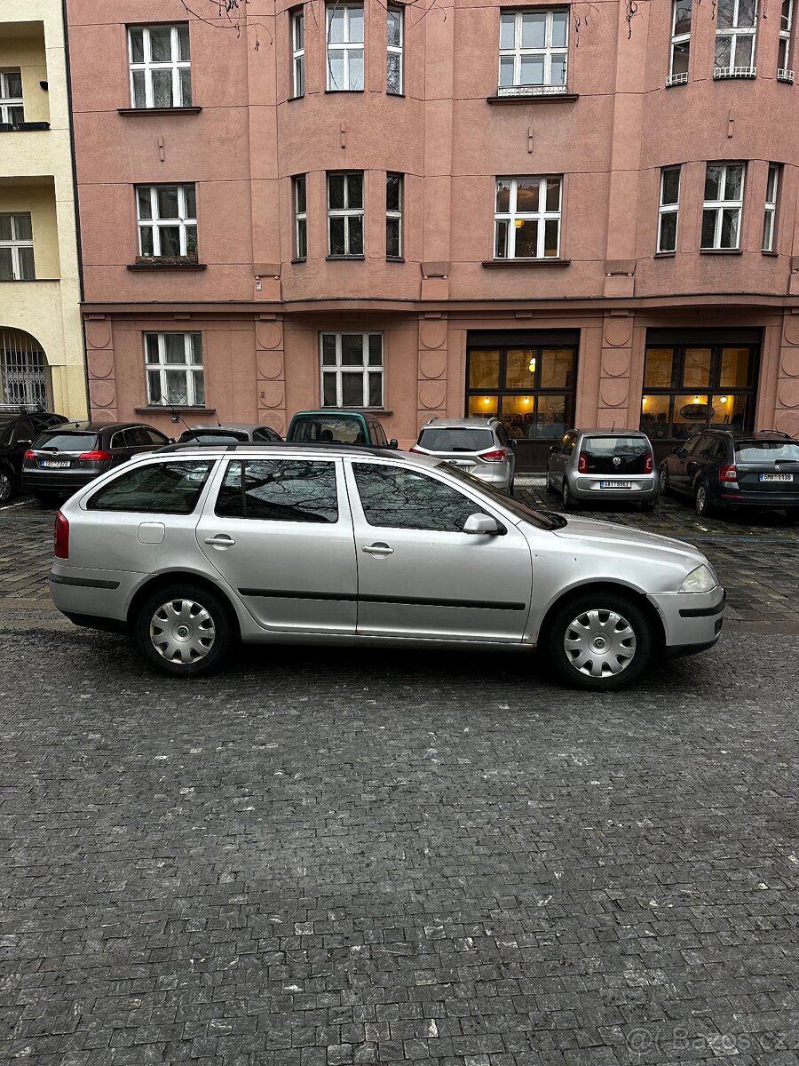 Škoda Octavia 1.9tdi automat - 6