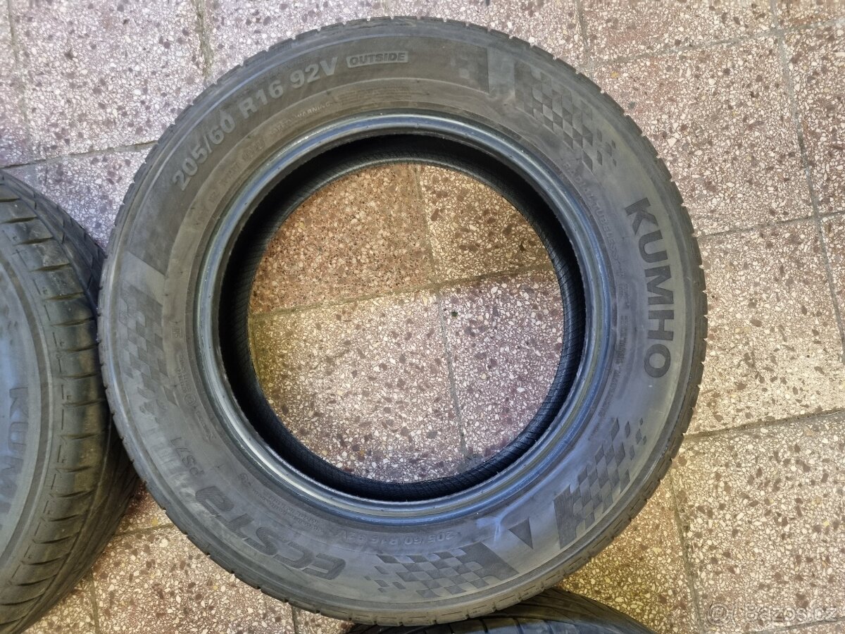 Kumho Ecsta PS71 205/60 R16 - 6