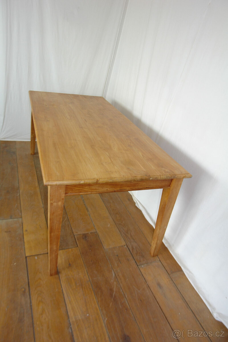 Jídelní stůl exotické dřevo - 6